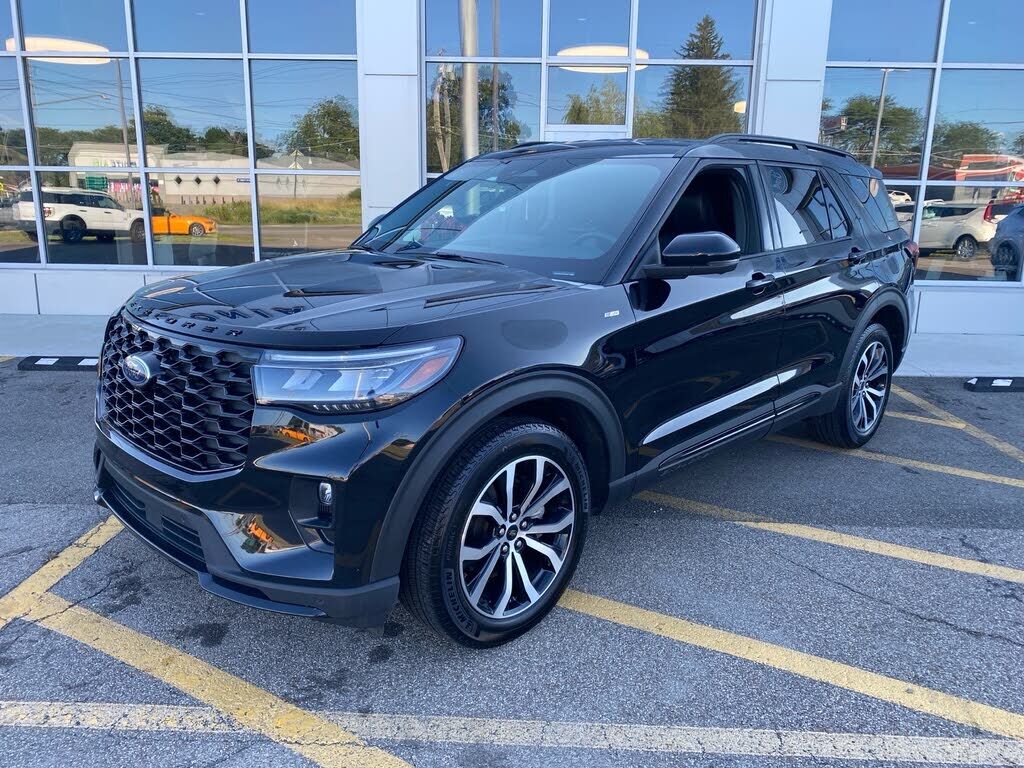 2025 FORD Explorer