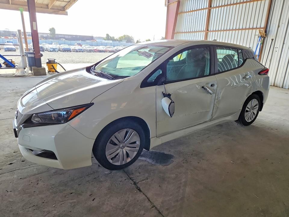 2021 NISSAN Leaf