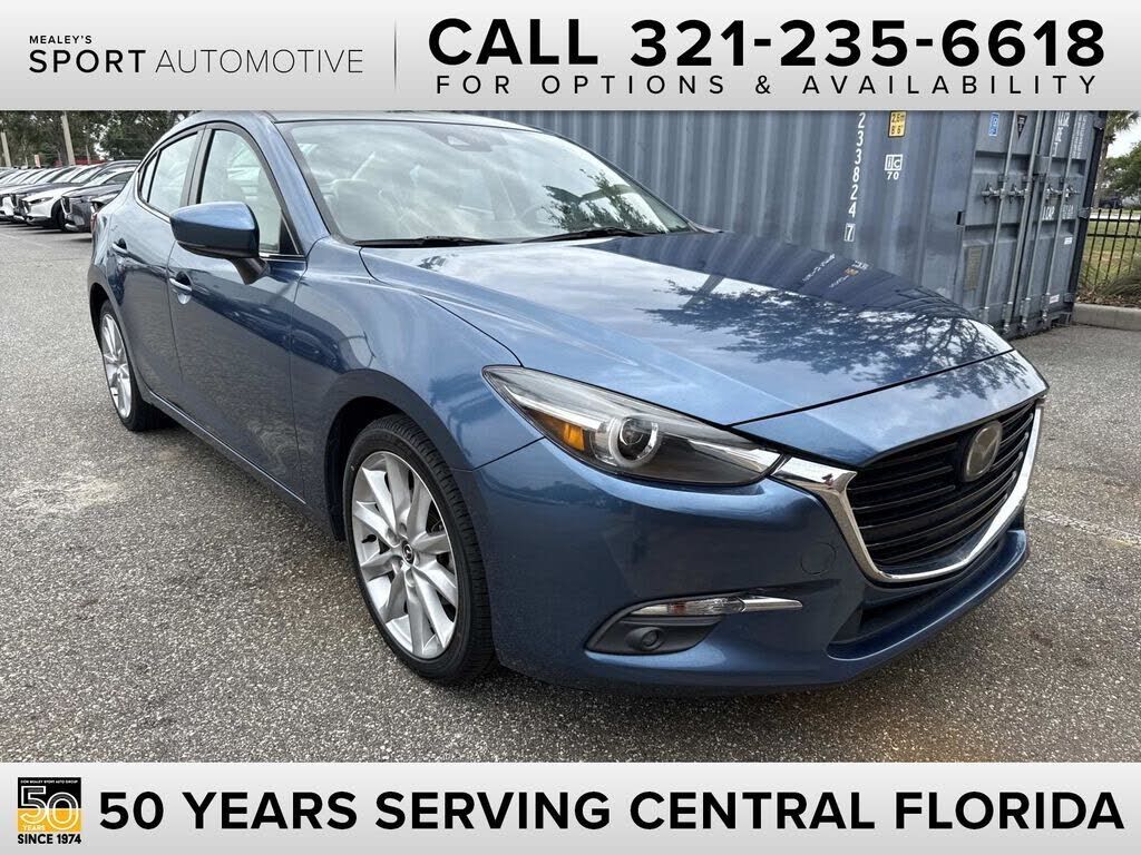 2017 MAZDA Mazda3