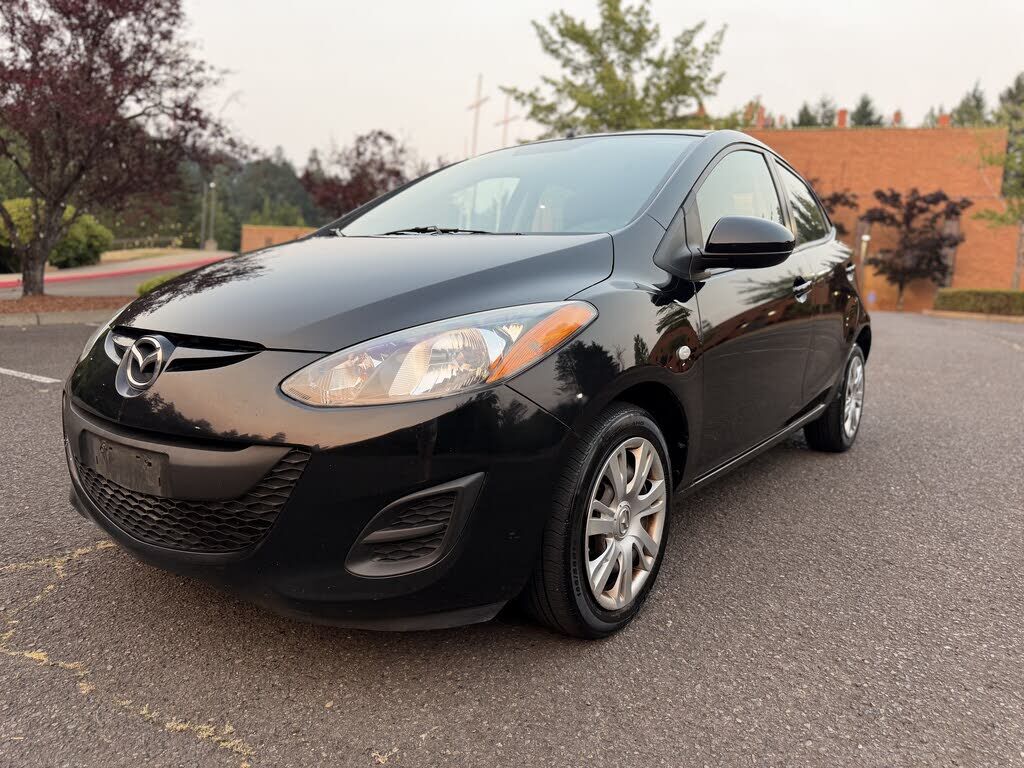 2014 MAZDA Mazda2