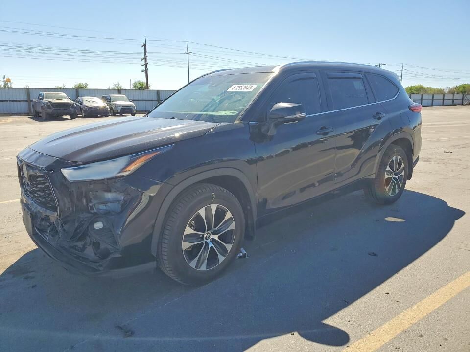 2021 TOYOTA Highlander