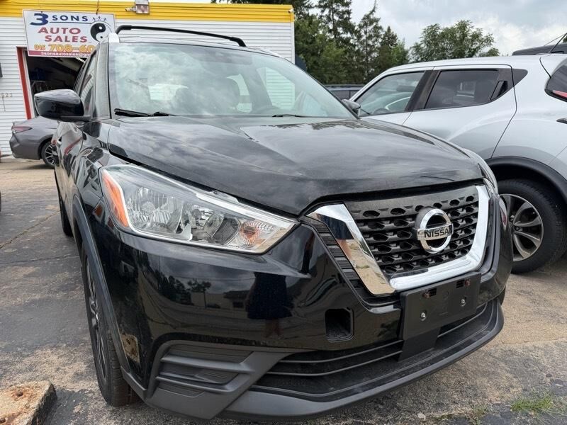 2020 NISSAN Kicks