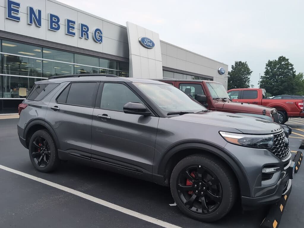 2023 FORD Explorer