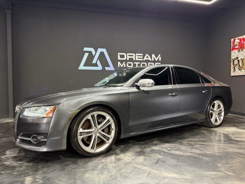 2015 AUDI S8