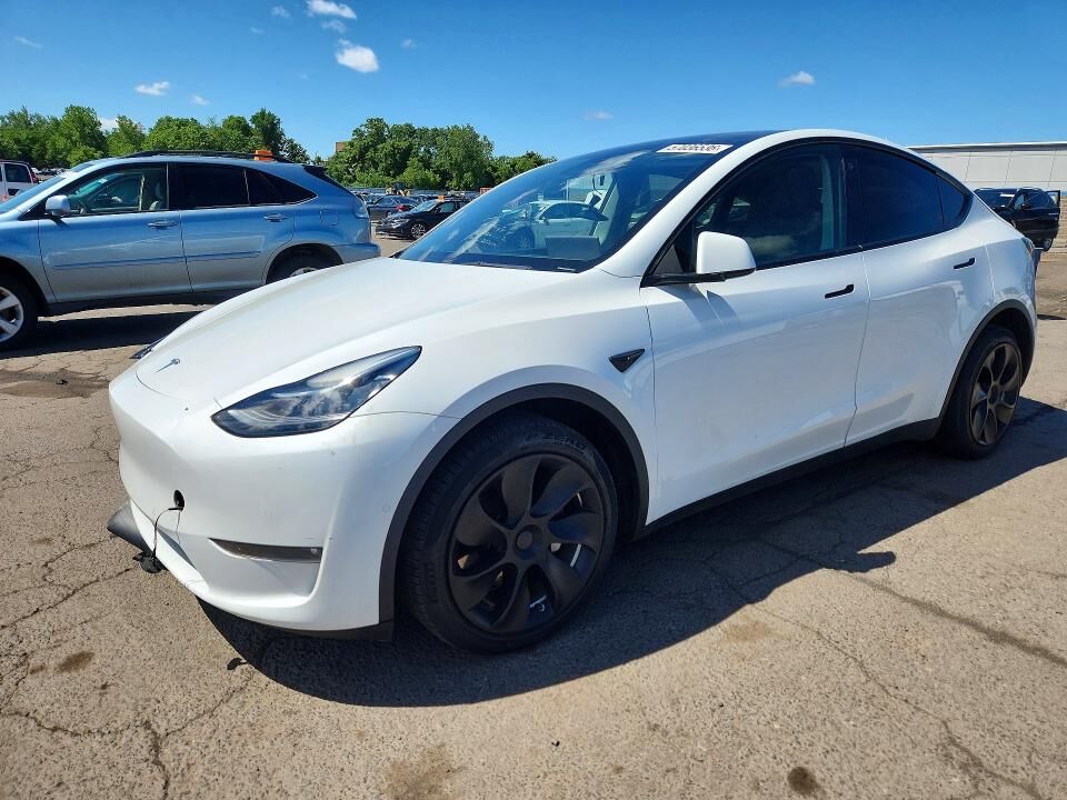 2022 TESLA Model Y