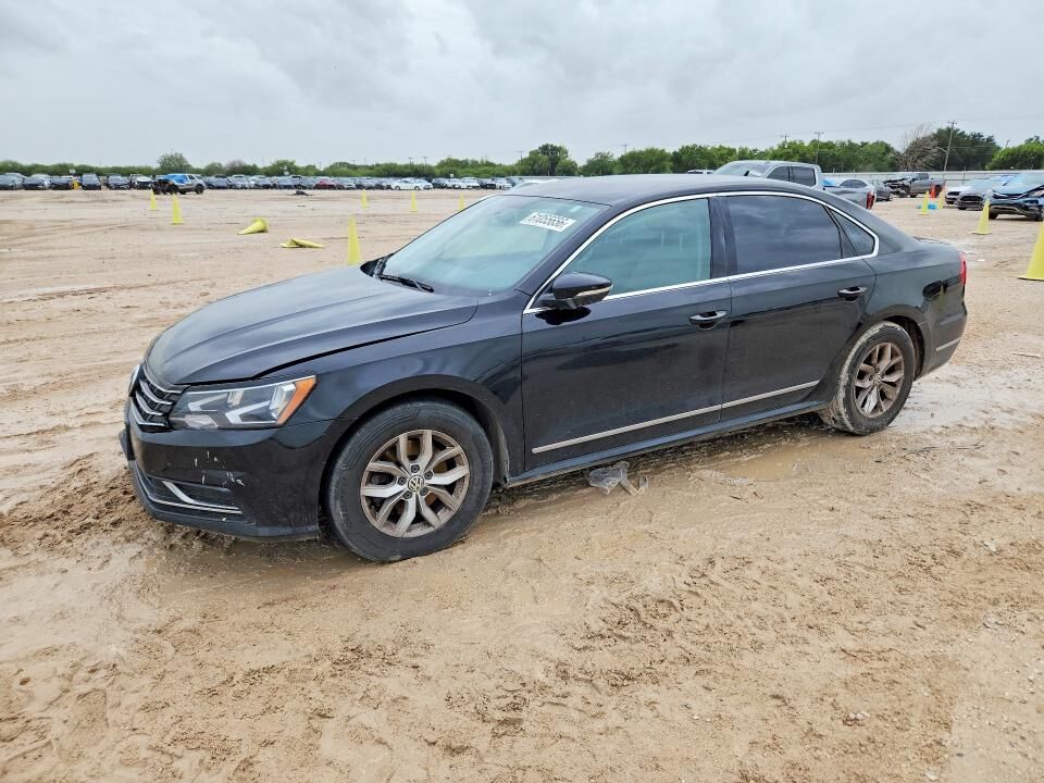 2016 VOLKSWAGEN Passat