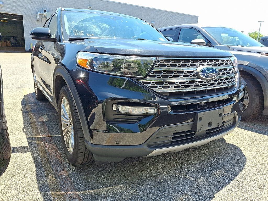 2021 FORD Explorer
