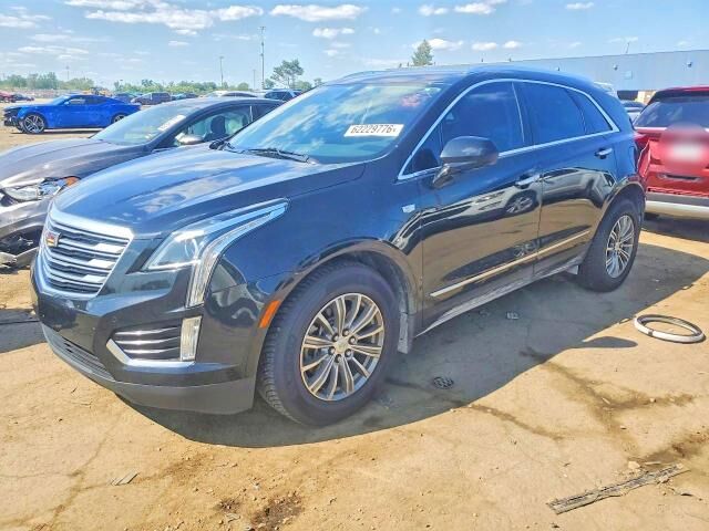 2017 CADILLAC XT5