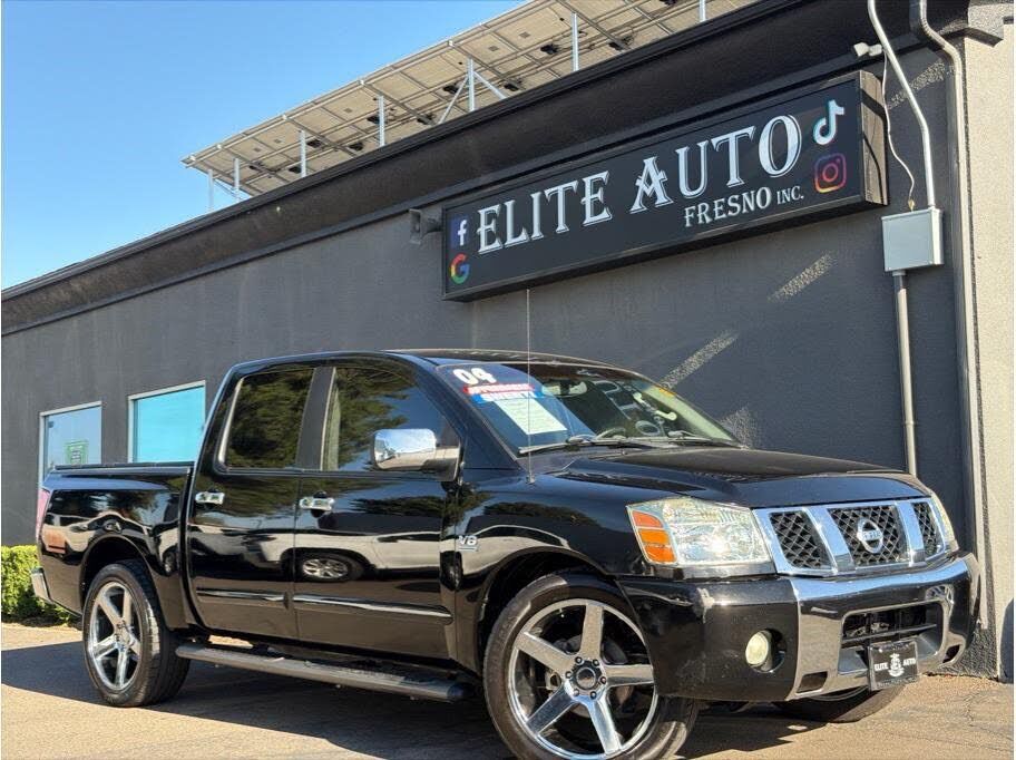 2004 NISSAN Titan