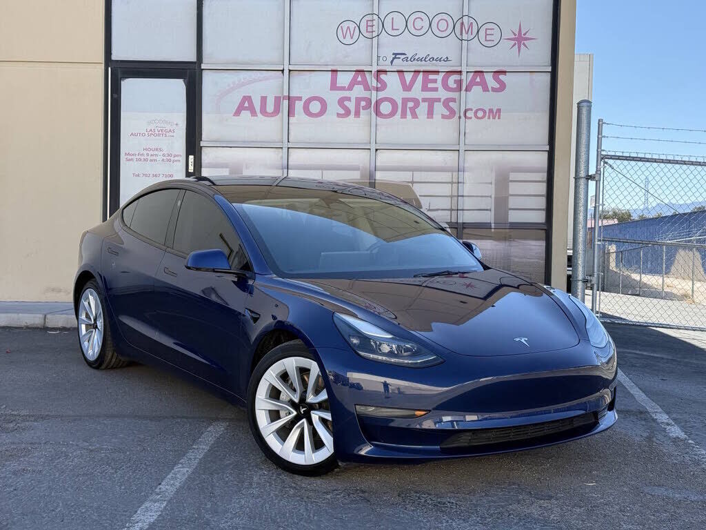 2023 TESLA Model 3