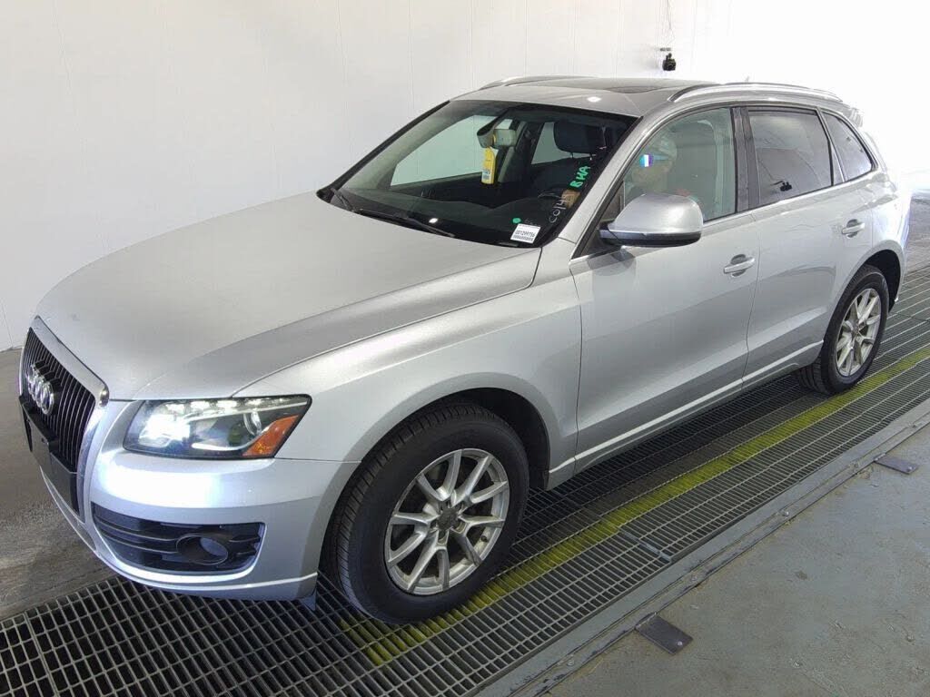 2009 AUDI Q5