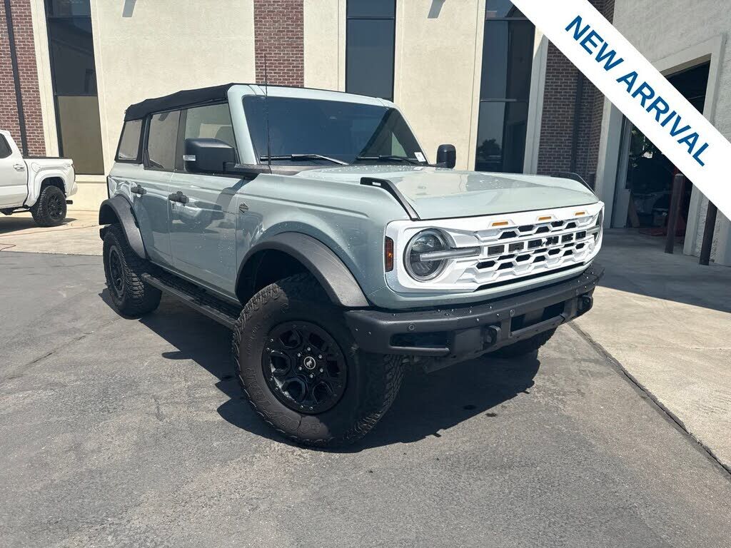 2024 FORD Bronco