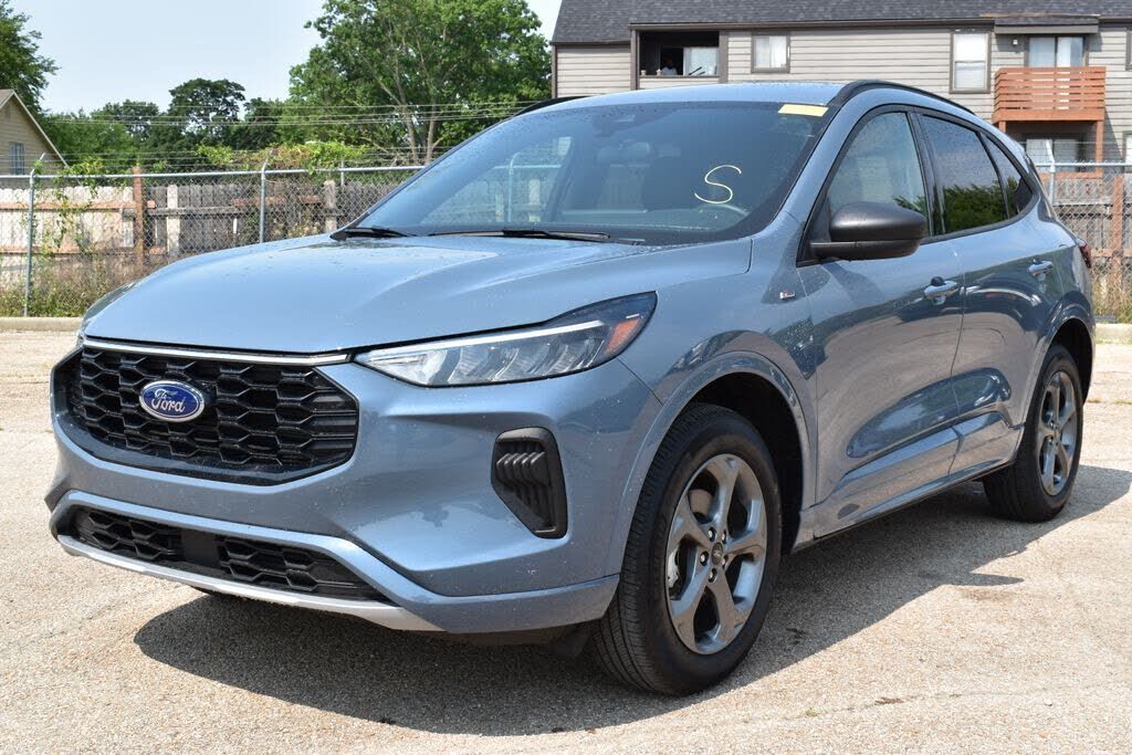 2024 FORD Escape