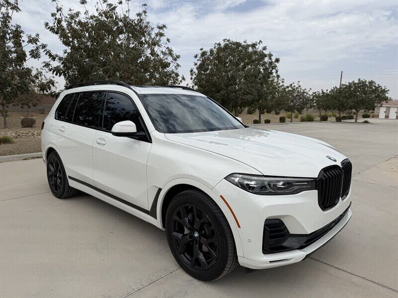 2021 BMW X7