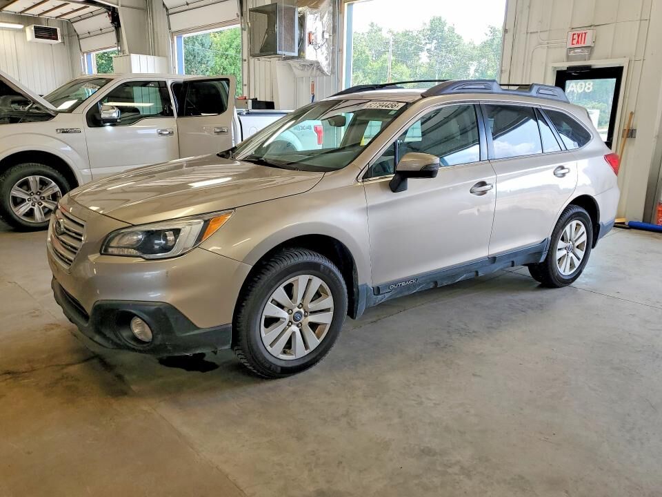2015 SUBARU Outback