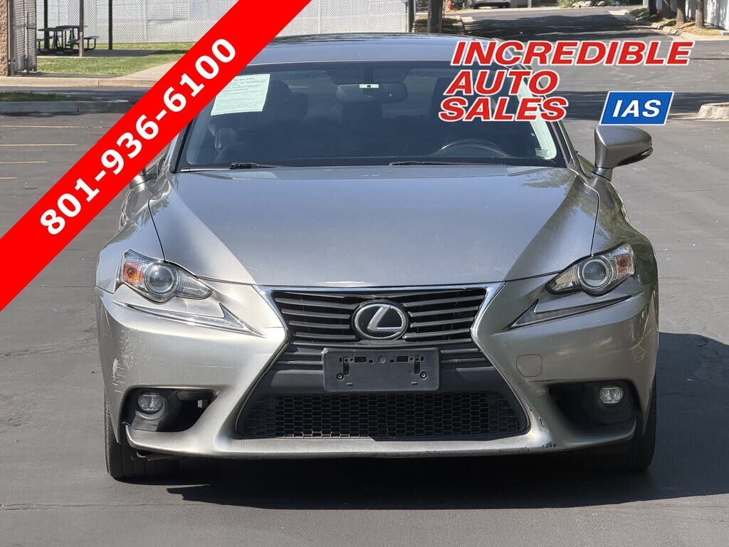 2016 LEXUS IS