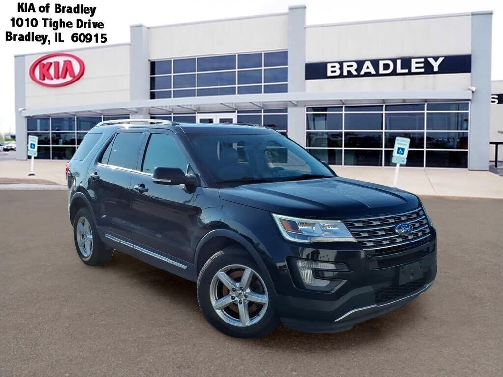 2017 FORD Explorer