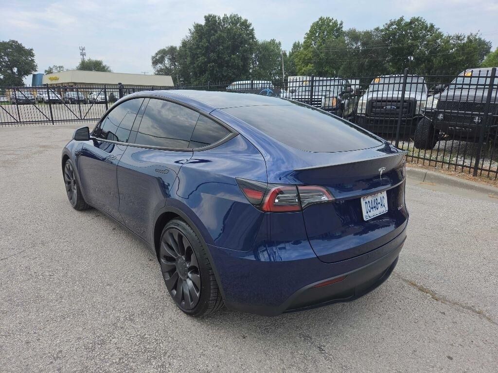 2022 TESLA Model Y