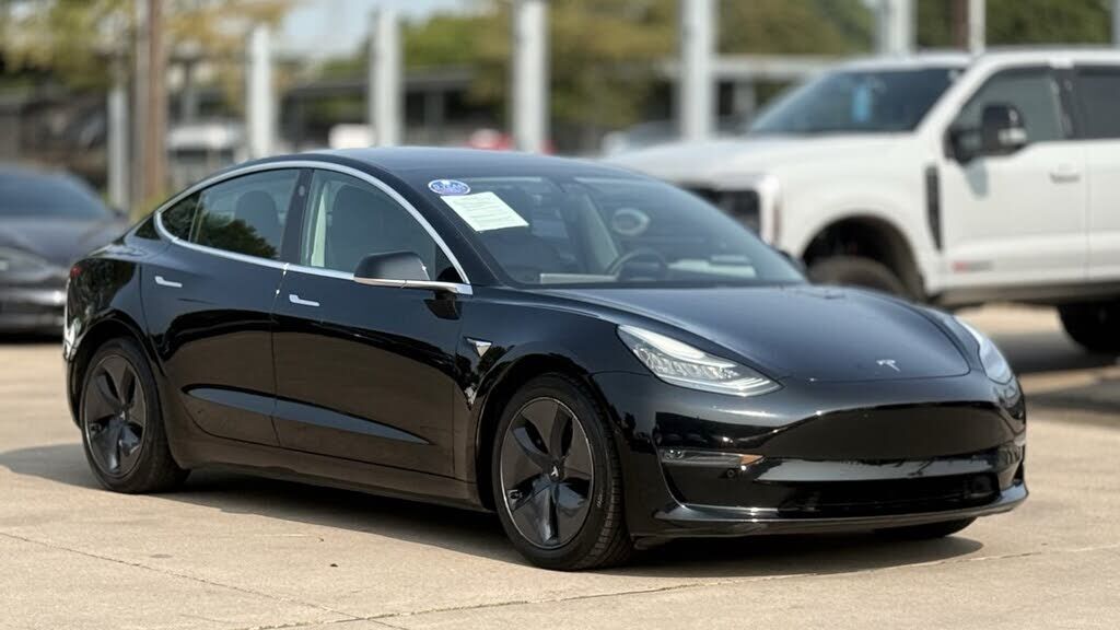 2020 TESLA Model 3