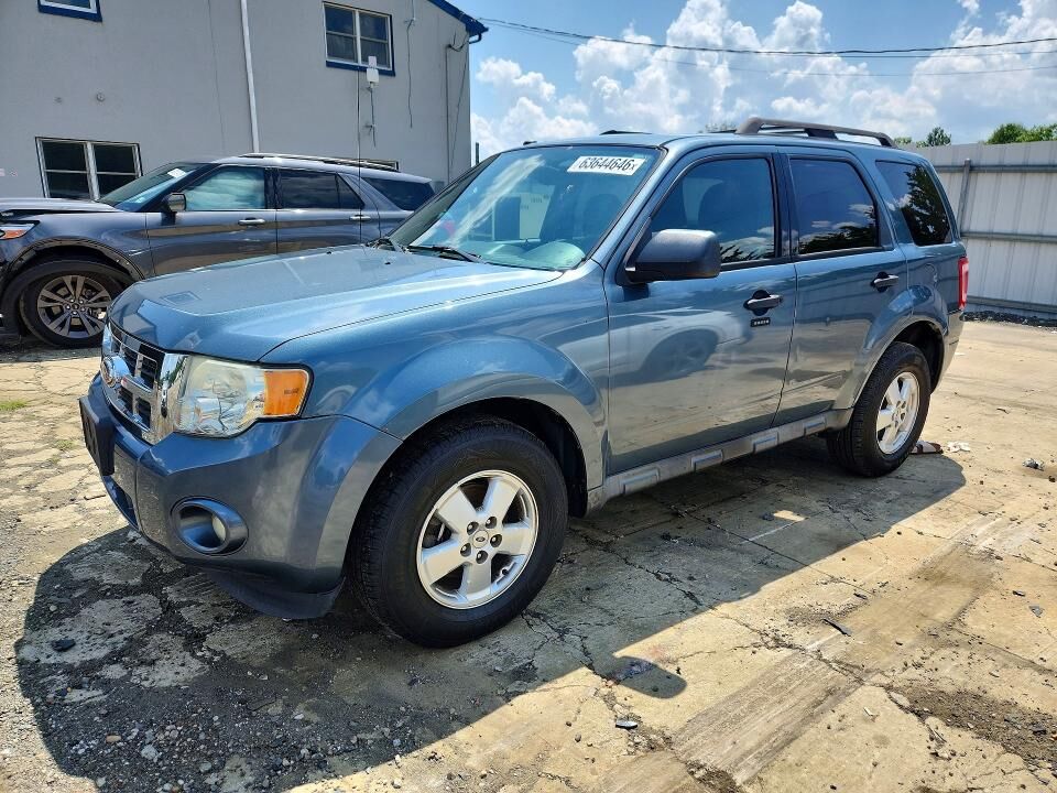 2011 FORD Escape