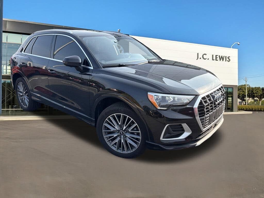 2022 AUDI Q3