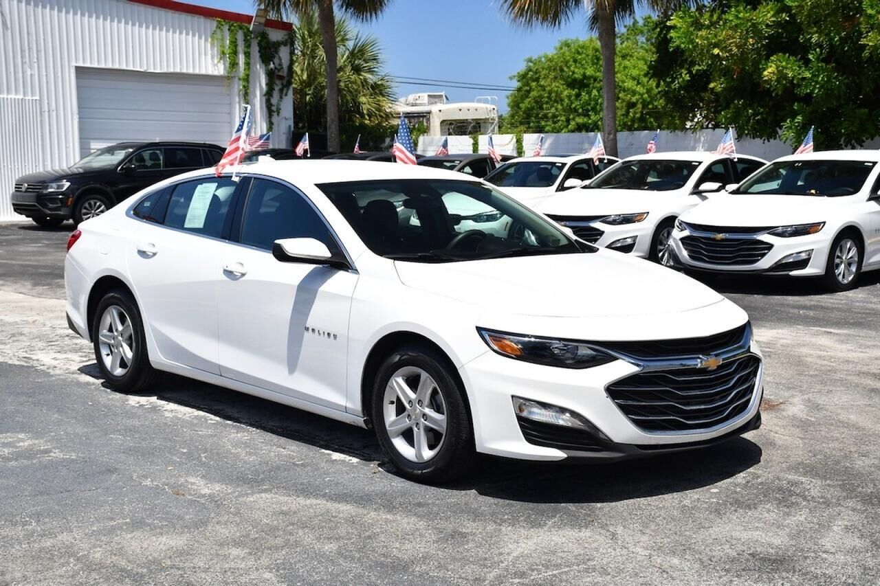 2024 CHEVROLET Malibu