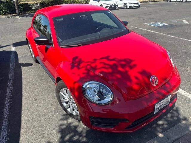 2018 VOLKSWAGEN Beetle