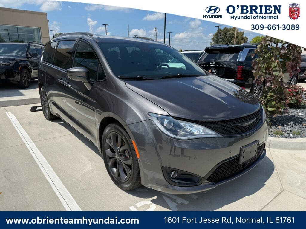 2019 CHRYSLER Pacifica