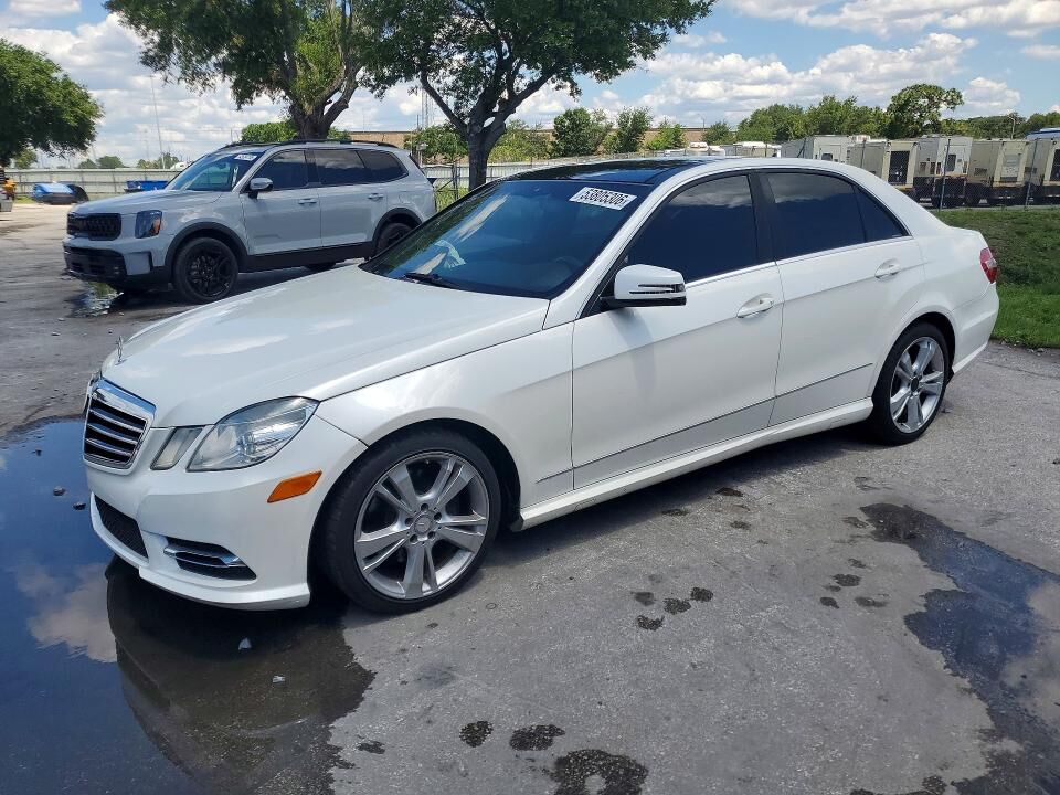 2013 MERCEDES-BENZ E-Class