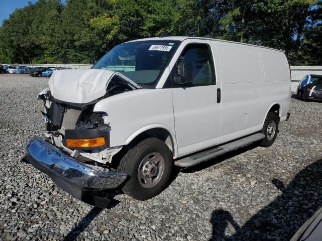 2023 GMC Savana