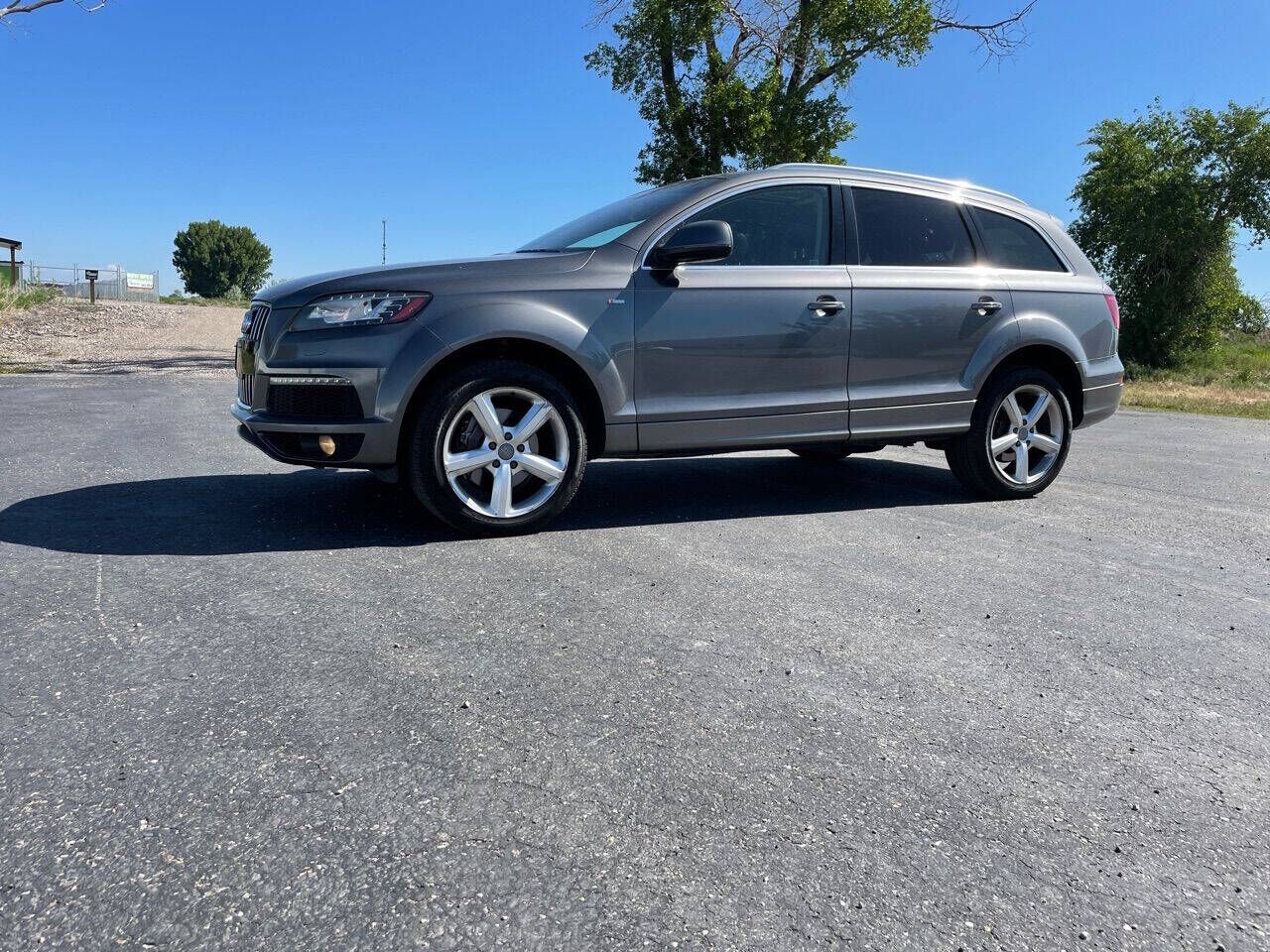 2010 AUDI Q7