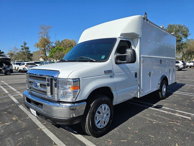 2018 FORD E-350