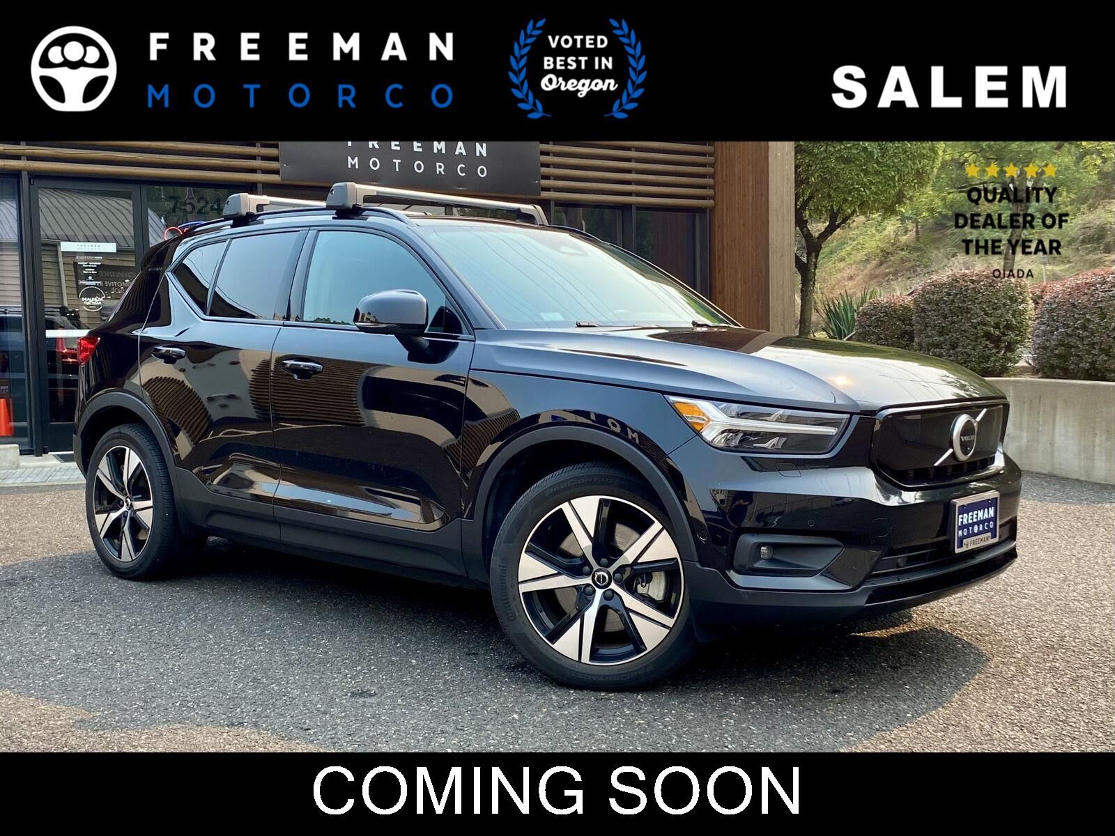 2022 VOLVO XC40