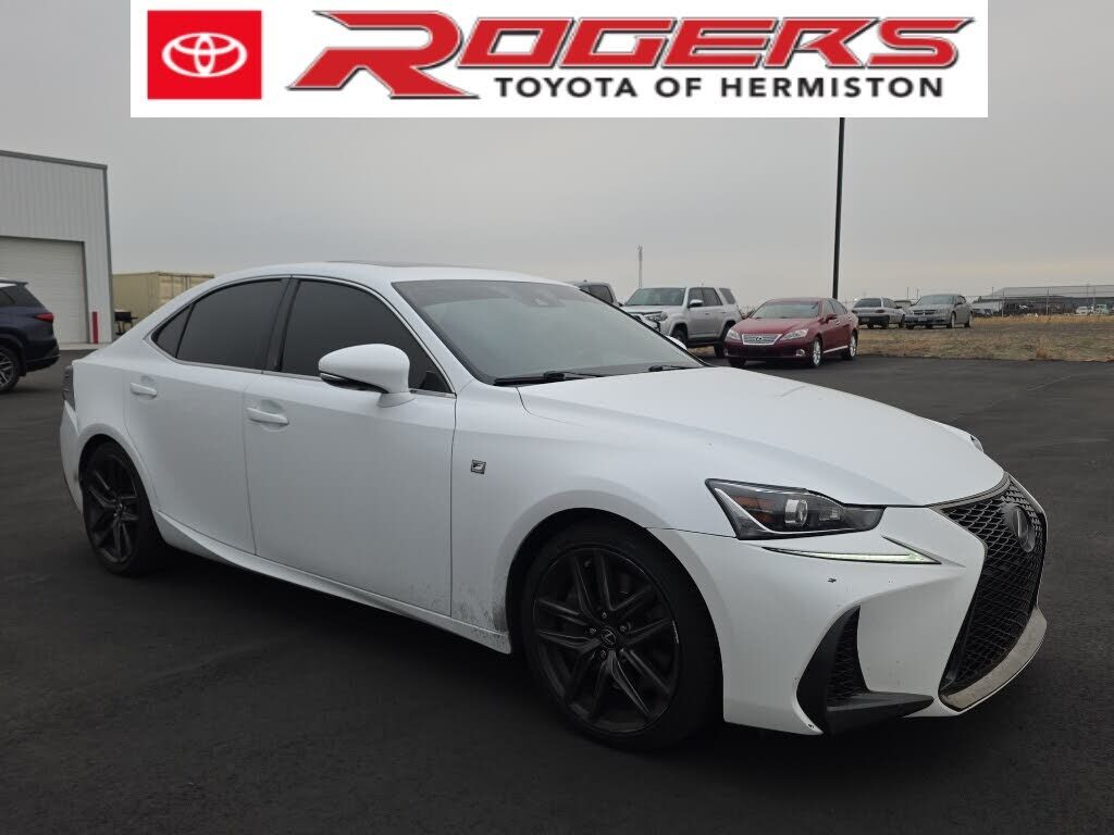 2017 LEXUS IS