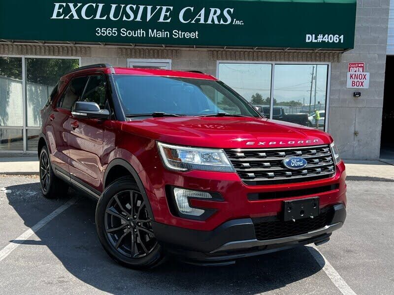 2017 FORD Explorer