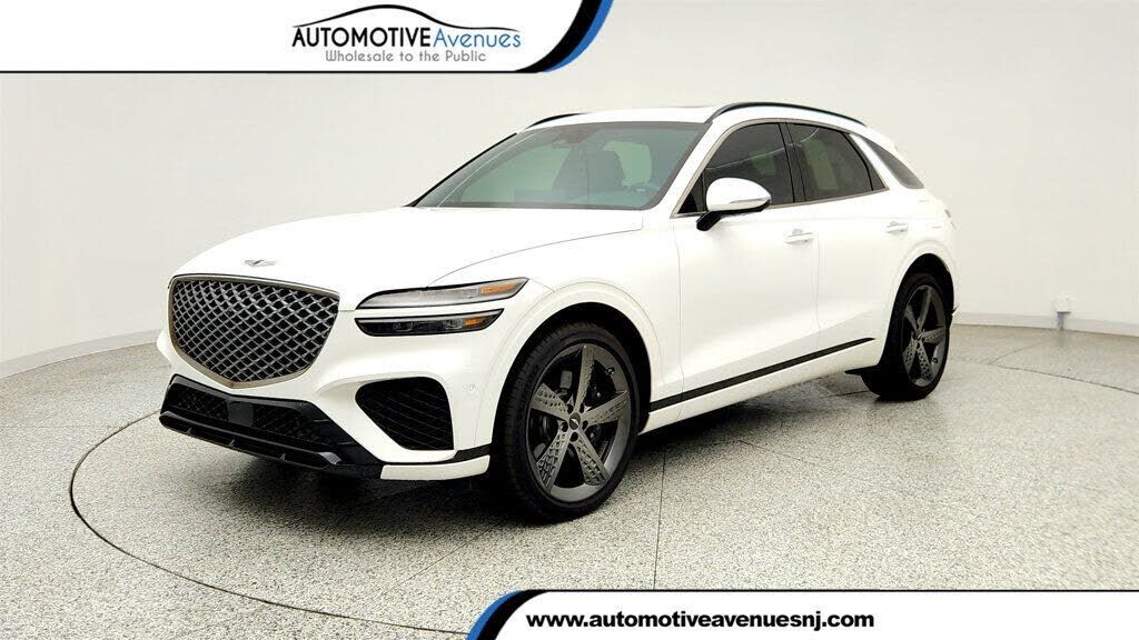 2025 GENESIS GV70