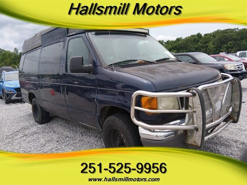 2004 FORD E-350