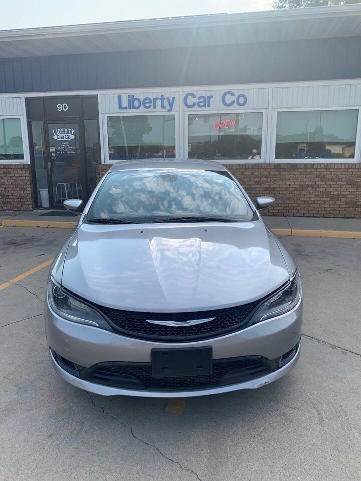2016 CHRYSLER 200