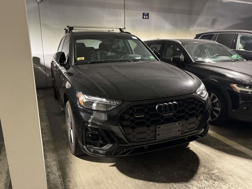 2024 AUDI Q5 e
