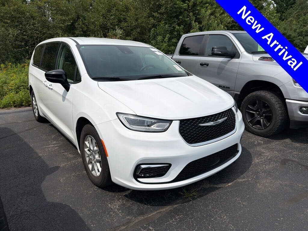 2024 CHRYSLER Pacifica