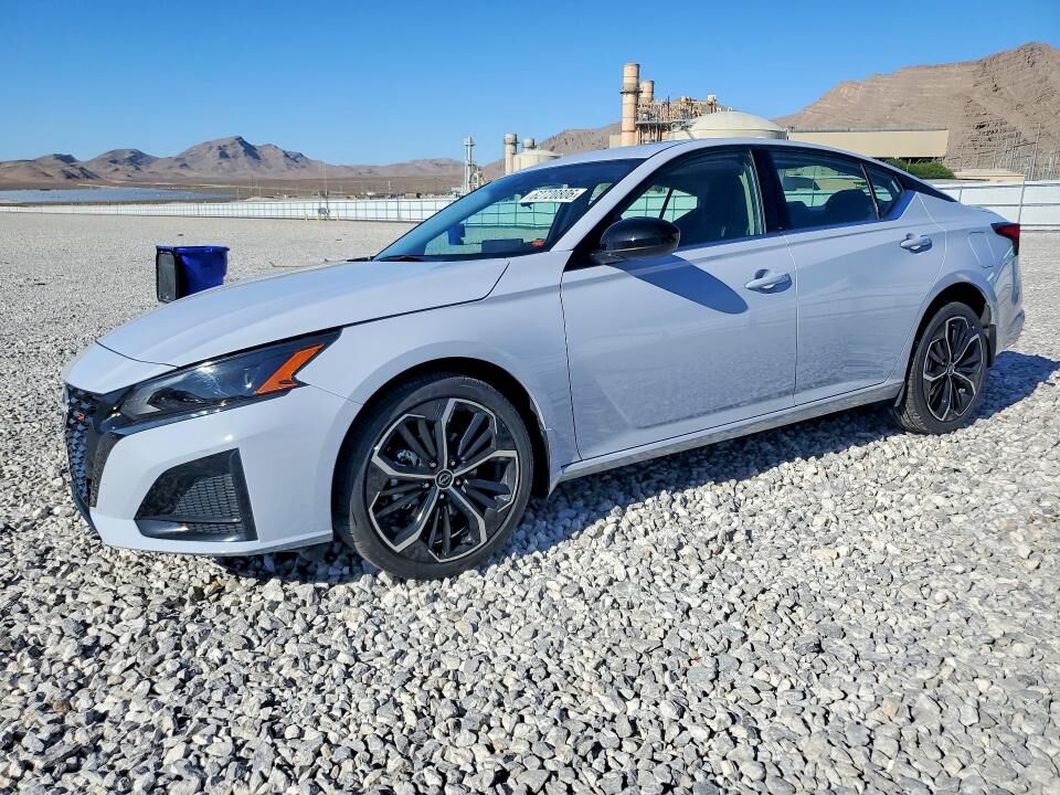2025 NISSAN Altima