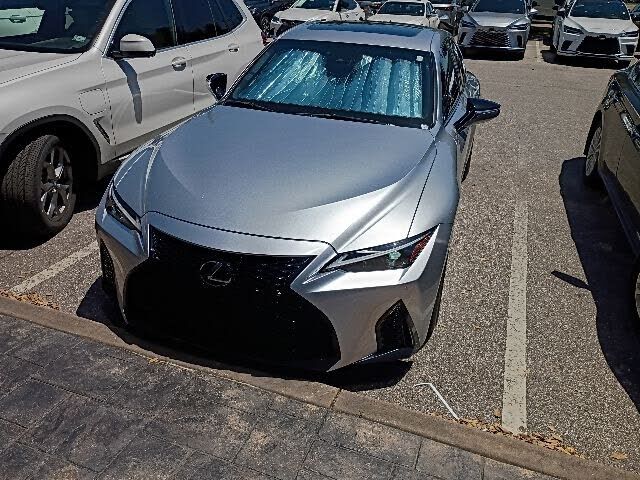 2022 LEXUS IS