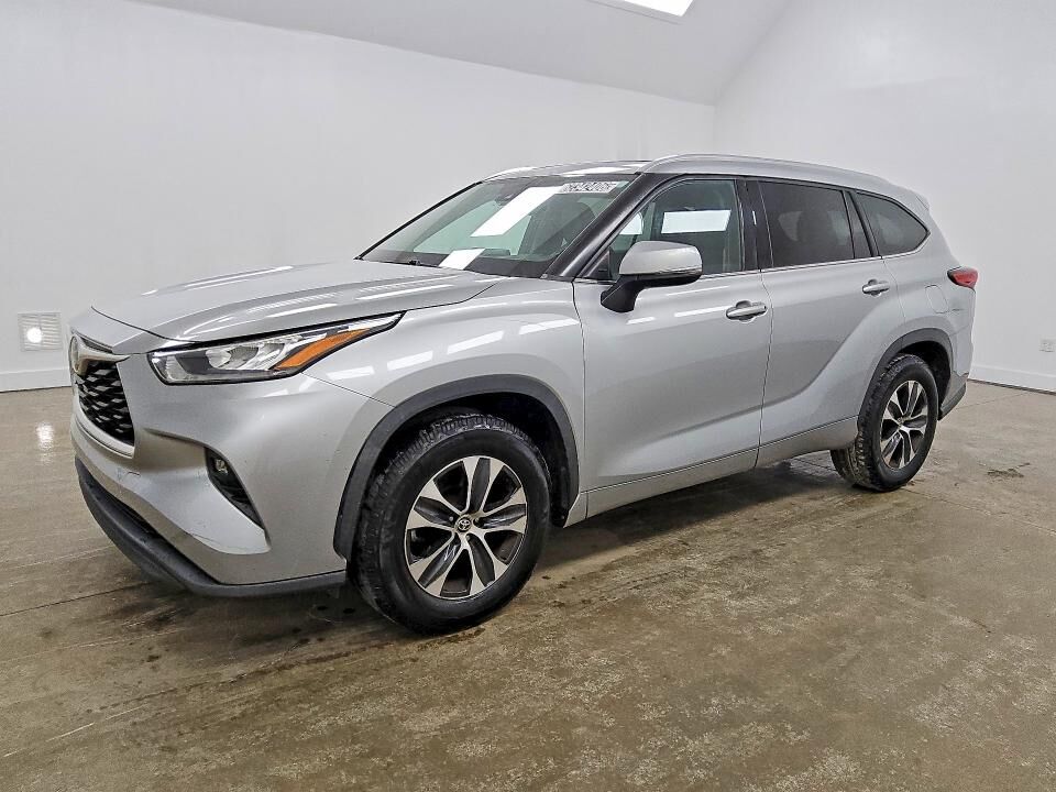 2020 TOYOTA Highlander