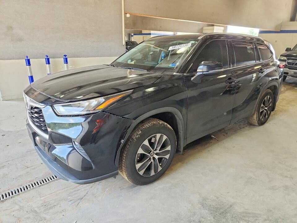 2020 TOYOTA Highlander