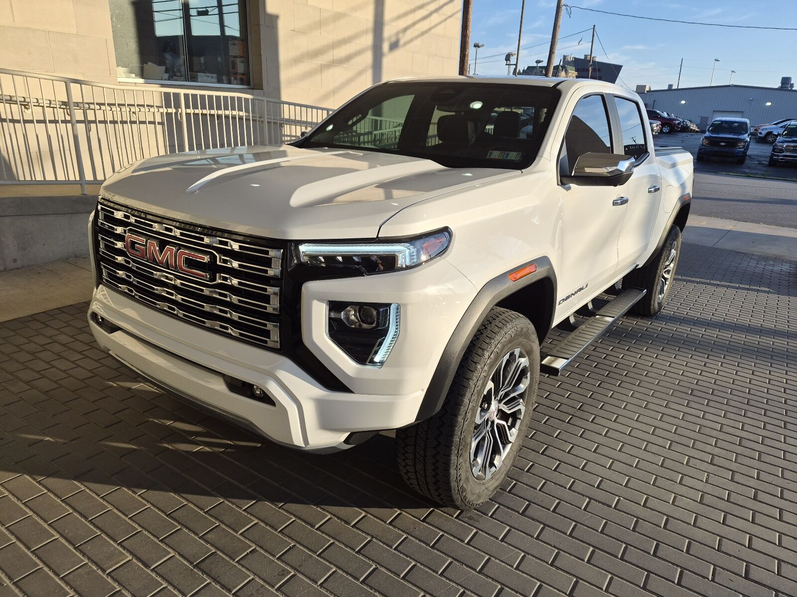 2023 GMC Canyon