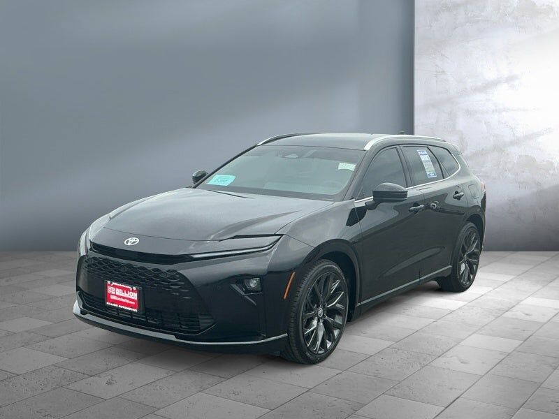 2025 TOYOTA Crown Signia