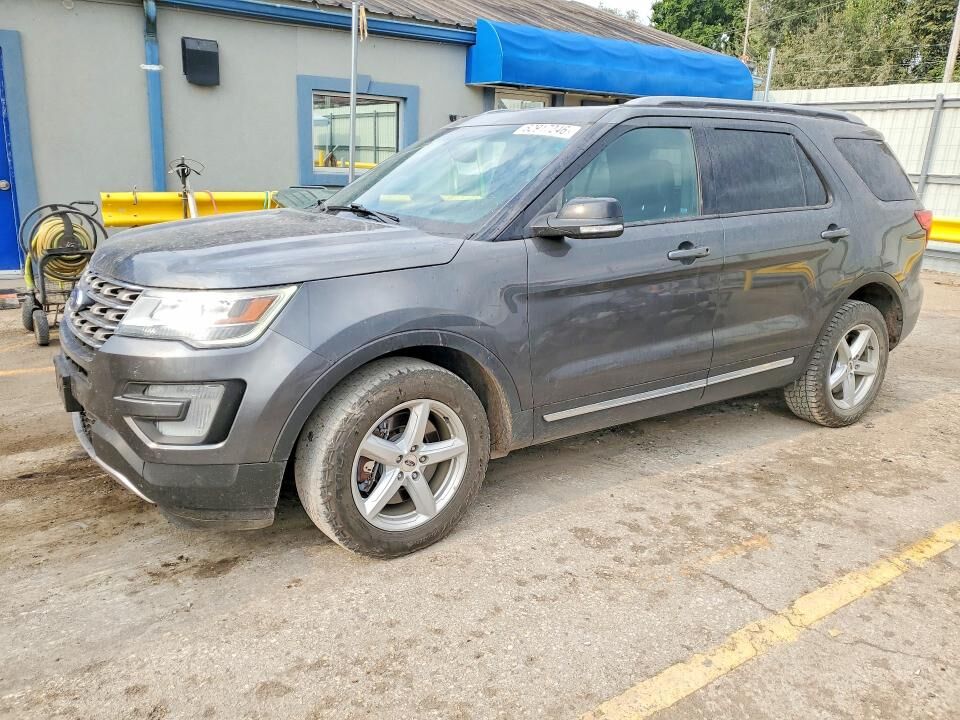 2017 FORD Explorer