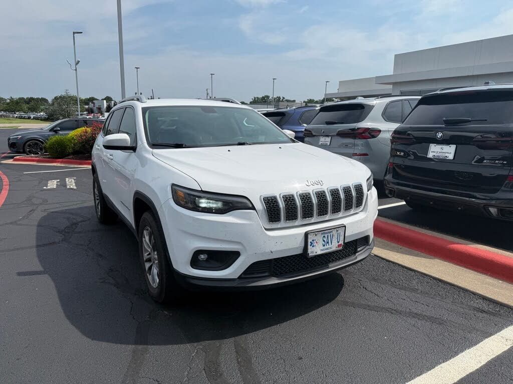 2019 JEEP Cherokee