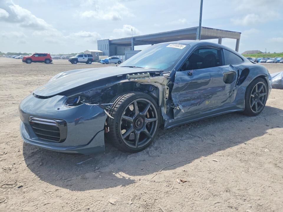 2018 PORSCHE 911