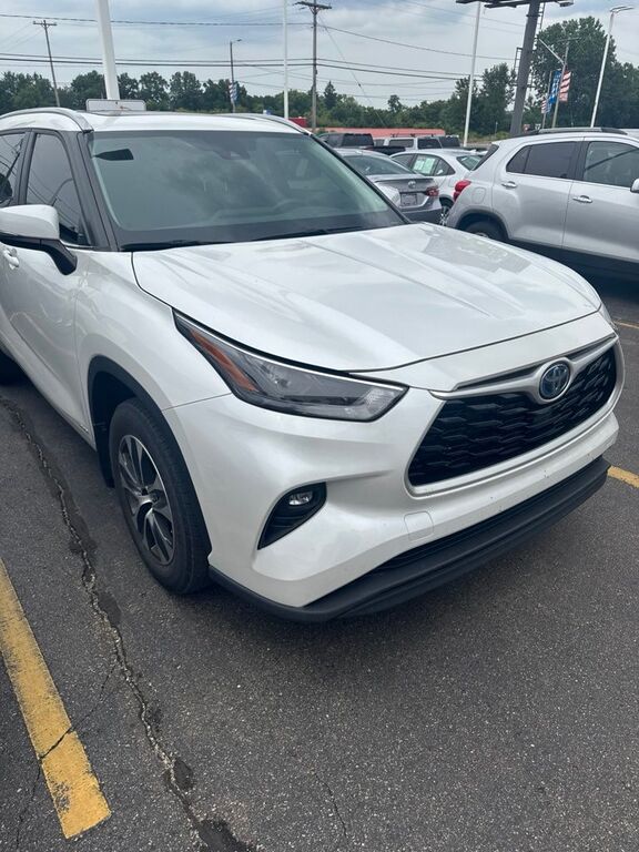 2023 TOYOTA Highlander